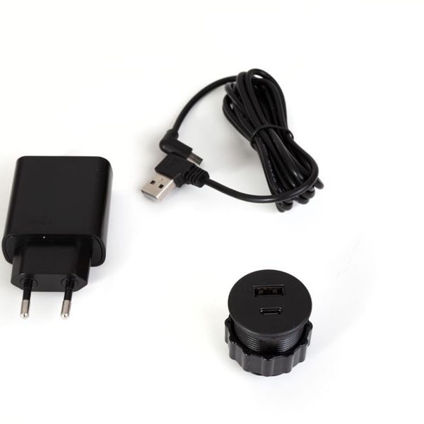SM-716B ugradni USB A + USB C punjač